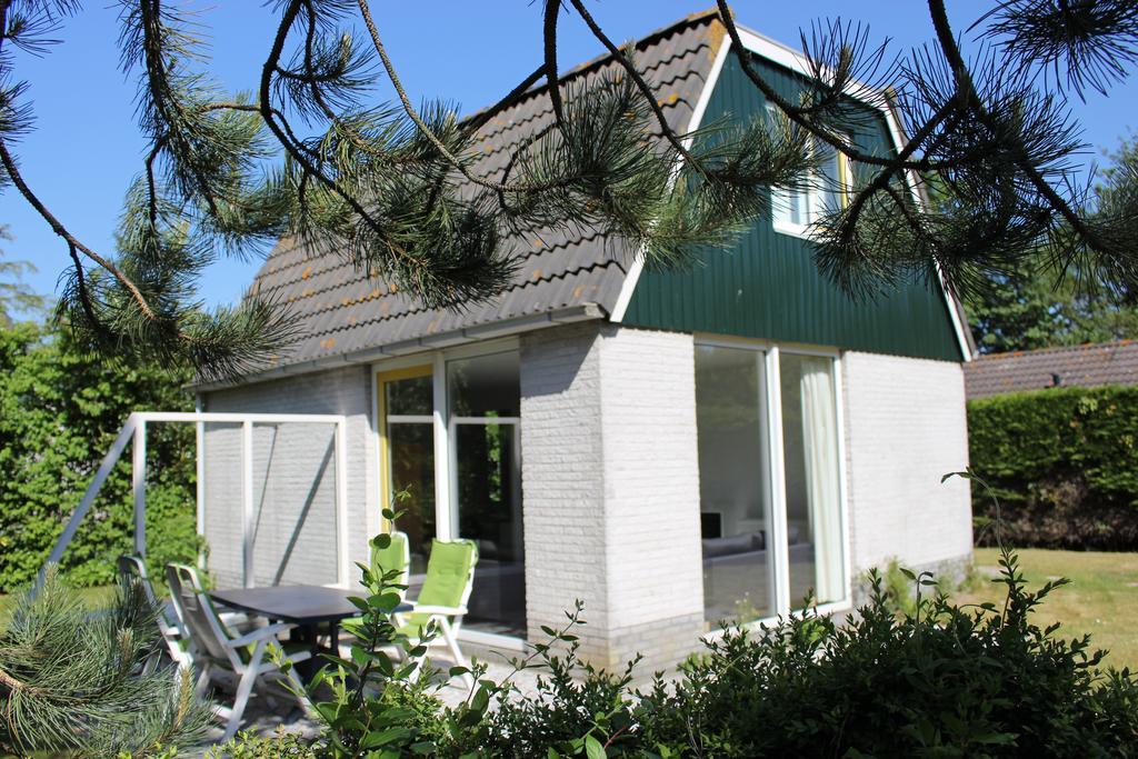 Bungalows - Bungalowpark Mooyeveld - Uniek Gelegen In De Duinen! 艾格蒙宾能 外观 照片